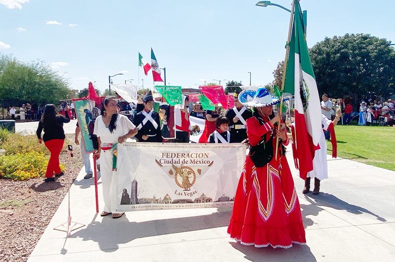 Hermoso desfile para recordar el Mes de la Herencia Hispana