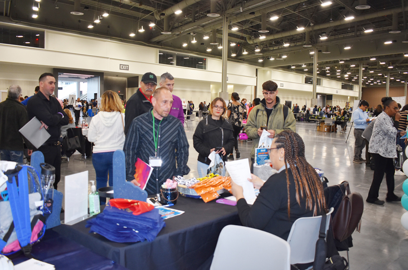 Masiva Feria de Empleo, un magnífico evento para recibir la primavera