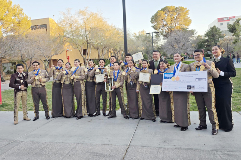 Pumas de KO Knudson High School reciben merecido premio al esfuerzo
