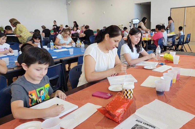 Concurrido taller Familia, Educación y Arte... Otro punto a favor de Padres en Liderazgo