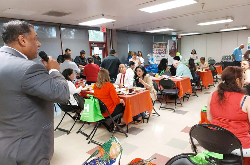 Cena y gala artística por la independencia de Perú