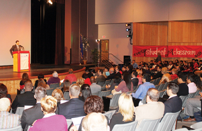 Aumentó el número de graduados de preparatoria en el CCSD