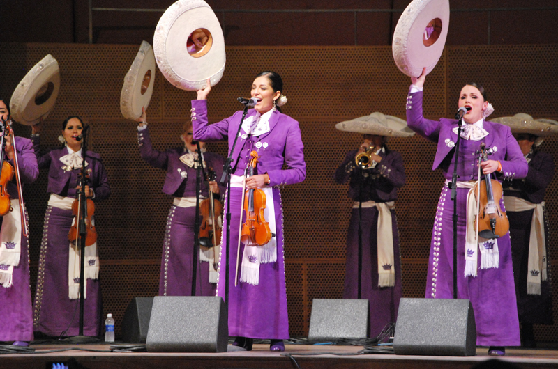 “Reyna de Los Ángeles” Mariachi femenil lanza nuevo álbum