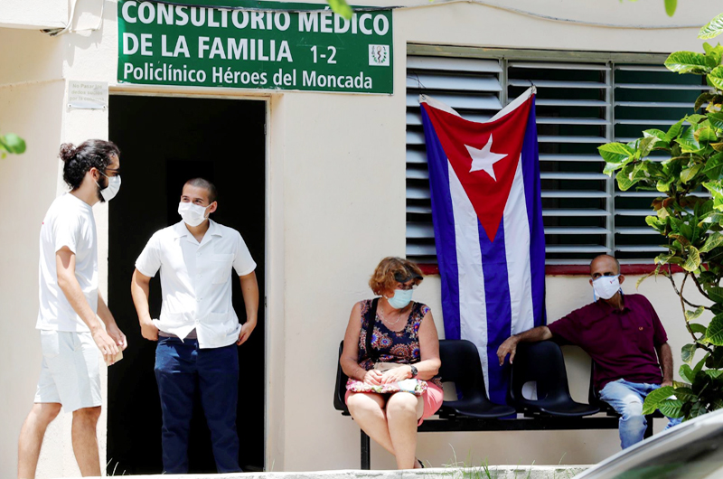 Cuba reduce los casos de covid-19 por cuarto día consecutivo