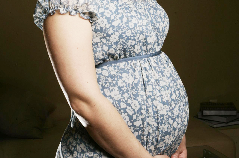 Experto asegura que diálogo materno fetal ayudaría a abordar enfermedades como cáncer 