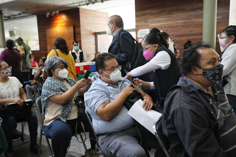 Con más de 54 millones de dosis, México iniciará vacunación contra covid-19 e influenza