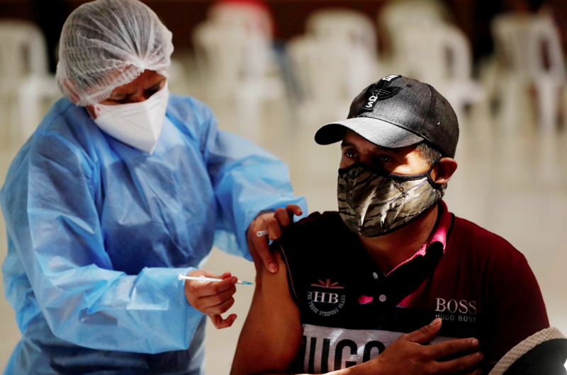 El 35 % de los guatemaltecos cuenta con dos dosis de la vacuna anticovid