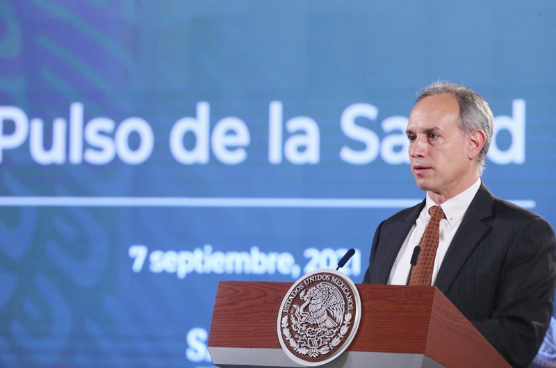 México suma cuatro semanas con reducción de casos de covid-19