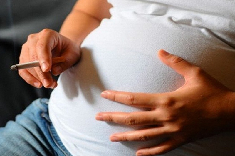Fumar en el embarazo puede provocar diabetes gestacional 