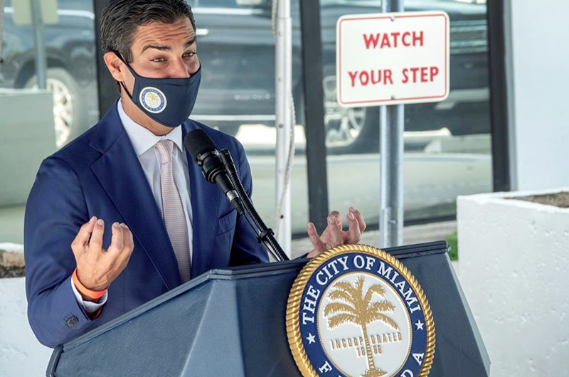 Florida reduce los contagios a menos de 10 mil por primera vez en una semana