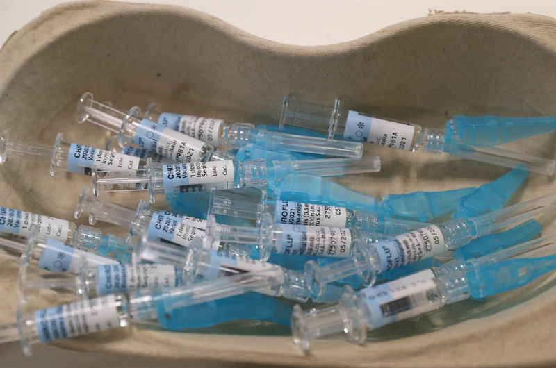 La vacuna de la gripe puede proteger de algunos efectos graves de la covid-19