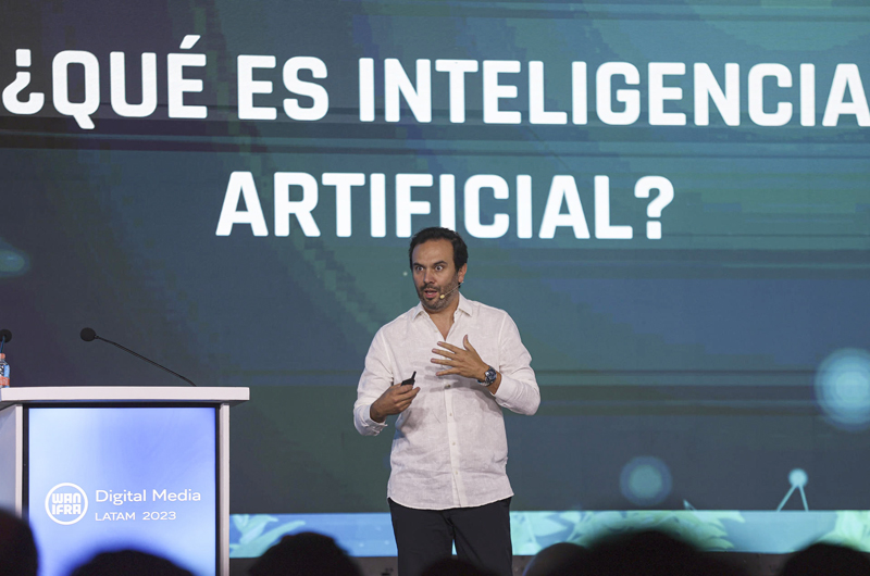 Editores de América cierran foro con llamado al uso responsable de inteligencia artificial 