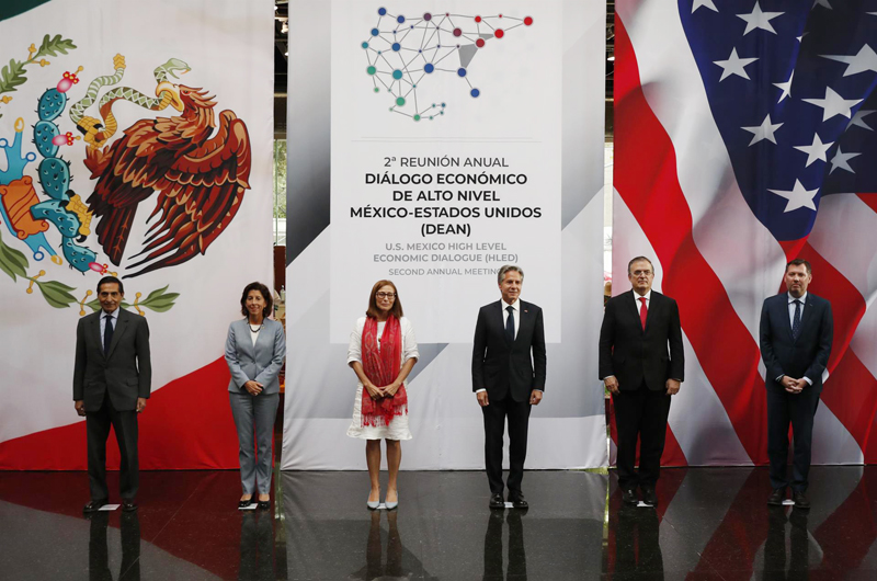 México y EEUU aparcan diferencias para integrarse en chips y autos eléctricos