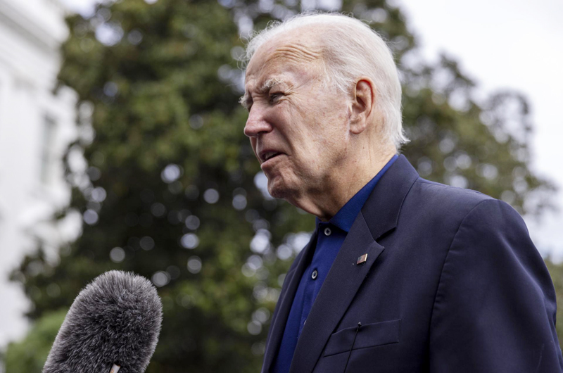 Biden propone prohibir vehículos con tecnología de China y Rusia