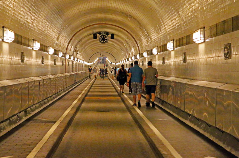 Presentan túnel de transporte subterráneo