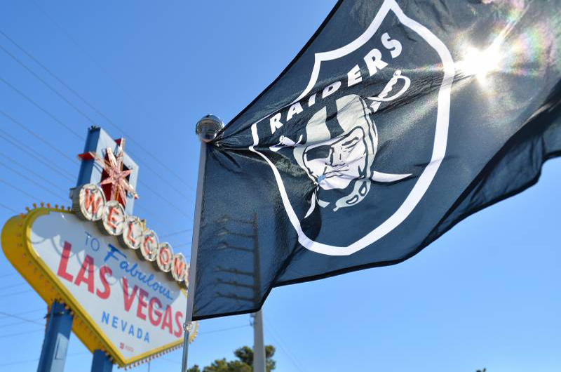 Lo de aquí... lo de allá: Los Raiders