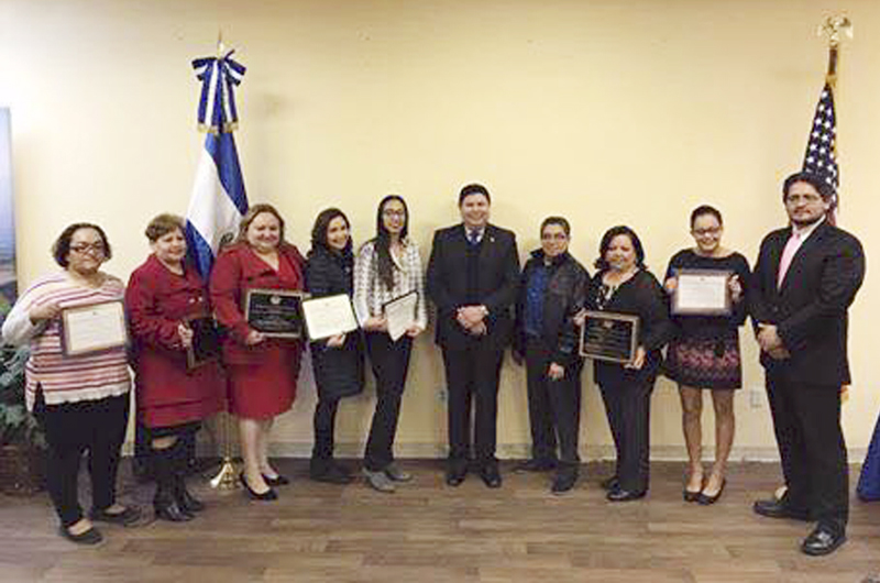 Premiación al trabajo y la constancia: Celebraron Día del Salvadoreño en el Exterior