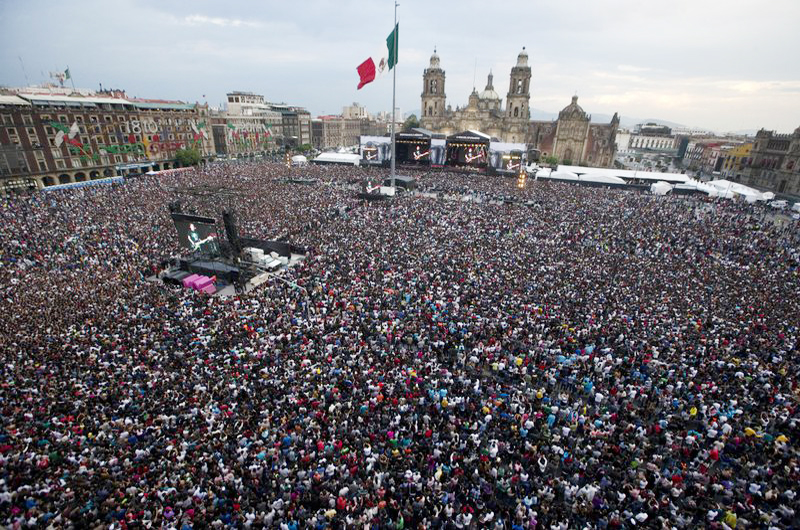 La música aviva el espíritu de los mexicanos en el Zócalo