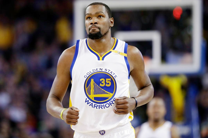 Warriors termina por eliminar a Spurs y avanza en playoffs NBA