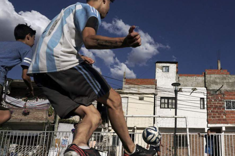 Sacude escándalo de abuso de menores al futbol y farándula argentina