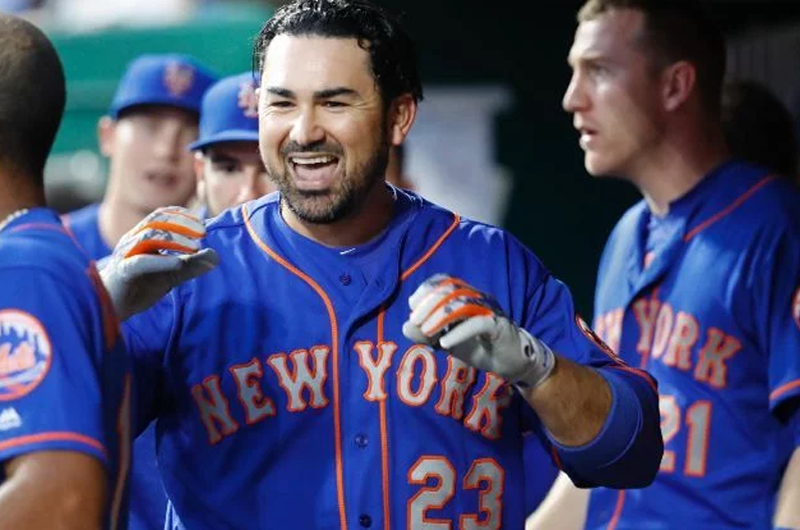 Adrián González batea dos jonrones en triunfo de Mets en Grandes Ligas