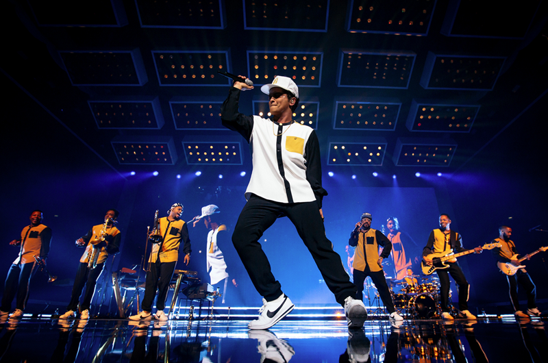 Bruno Mars hace vibrar a 35 mil 