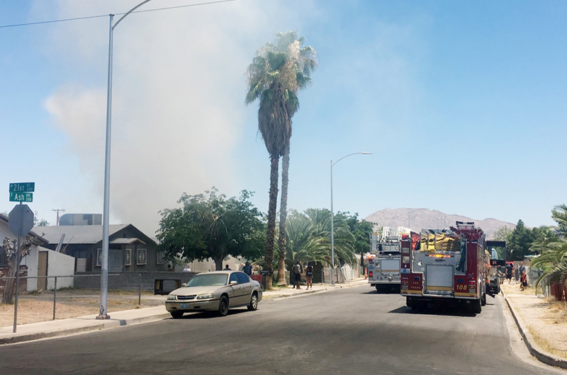 Los bomberos se mantienen ocupados en el valle