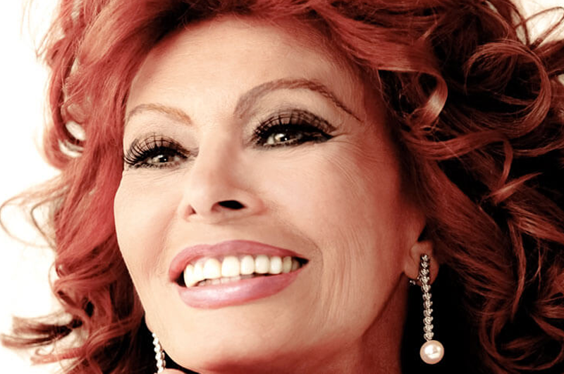 Sophia Loren encabeza desfile de Dolce & Gabbana en el Museo Soumaya