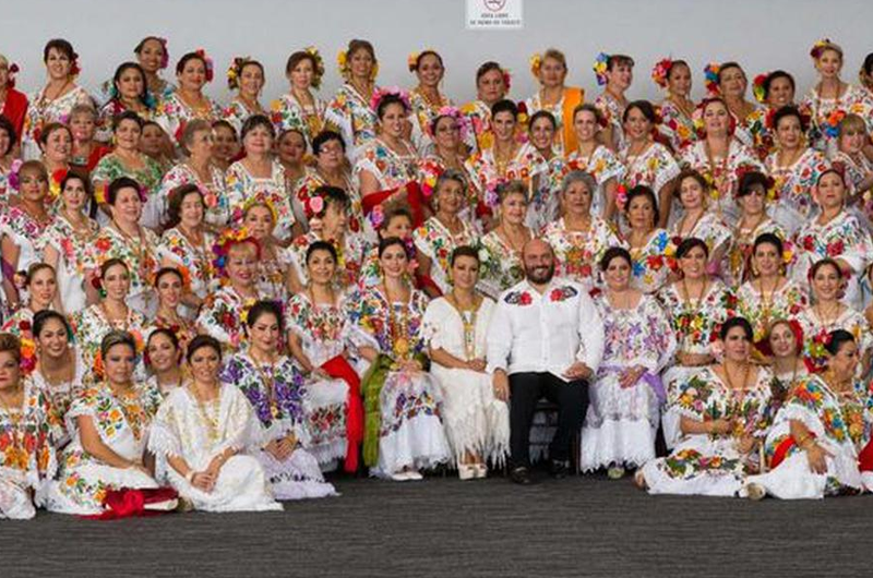 Exposición rinde homenaje al talento creador de las mujeres yucatecas