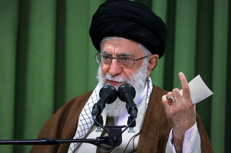 Líder supremo iraní insta a países musulmanes a unirse contra EUA