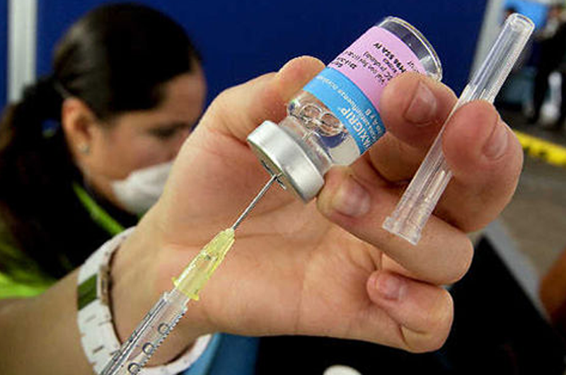 Recomiendan vacunarse contra hepatitis a quienes van al mundial
