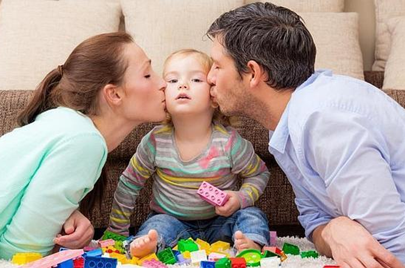 Muestras de cariño cambian el desarrollo emocional de la niñez