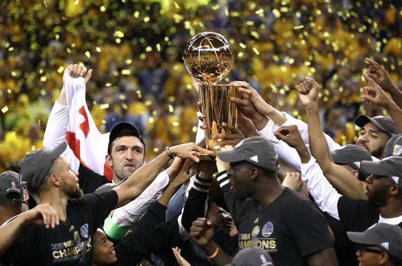 Steve Kerr celebra con lágrimas coronación de Golden State en la NBA