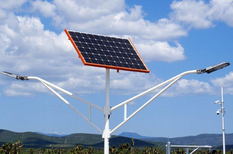 Emplean en EUA lámparas de led solares creadas por alumno politécnico