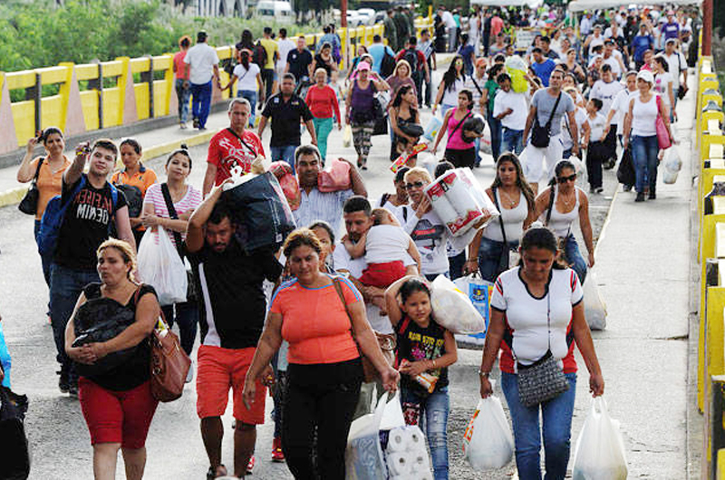 Se duplica el número de venezolanos que llegan a Colombia debido a la crisis