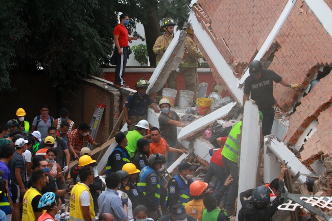 Hospitales y clínicas del IMSS atenderán a población afectada por sismo