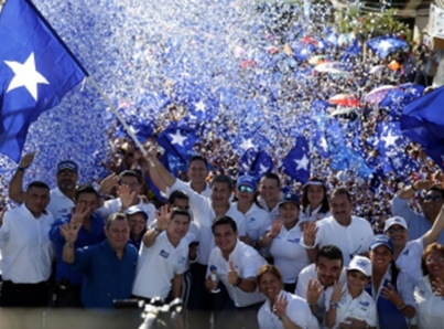 Presidente hondureño se declara reelecto